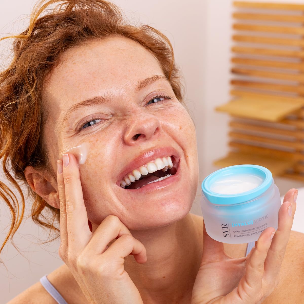 SVR Biotic Hydrating Plumping Gel 1 7 fl oz - SVR Official Imagery - 4