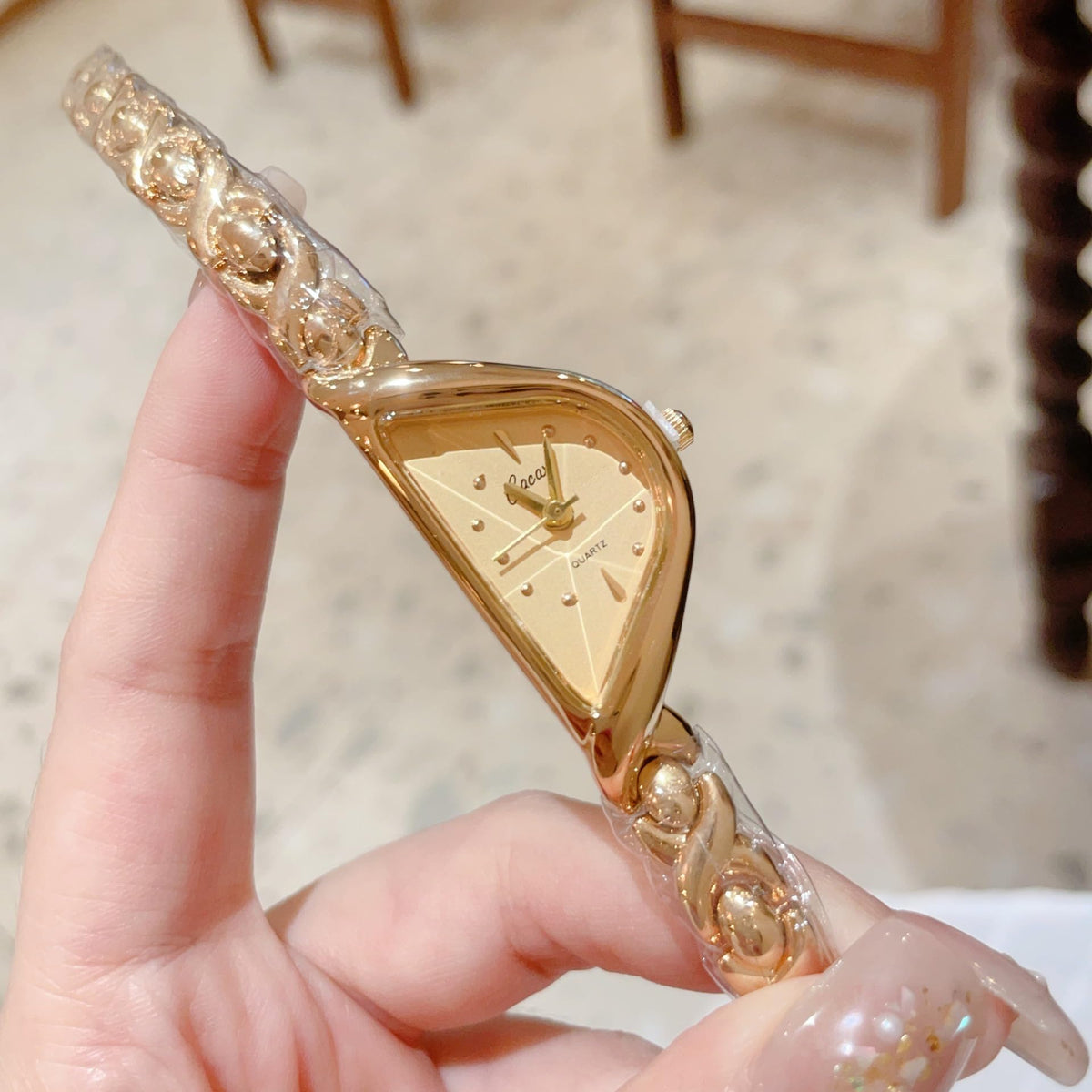 Gosasa Fashion Irregular Shape Women s Bracelet Watch - Gosasa Official Imagery - 5