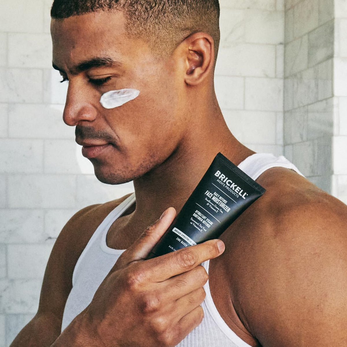 Brickell Men s Daily Defense SPF20 Face Moisturizer for Men - Brickell Men's Products Official Imagery - 5