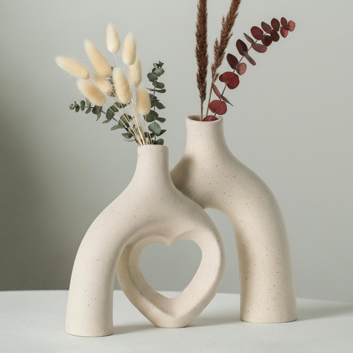 Liotww Hug Donut Decorative Vase Modern Nordic Boho Style - Liotww Official Imagery - 1