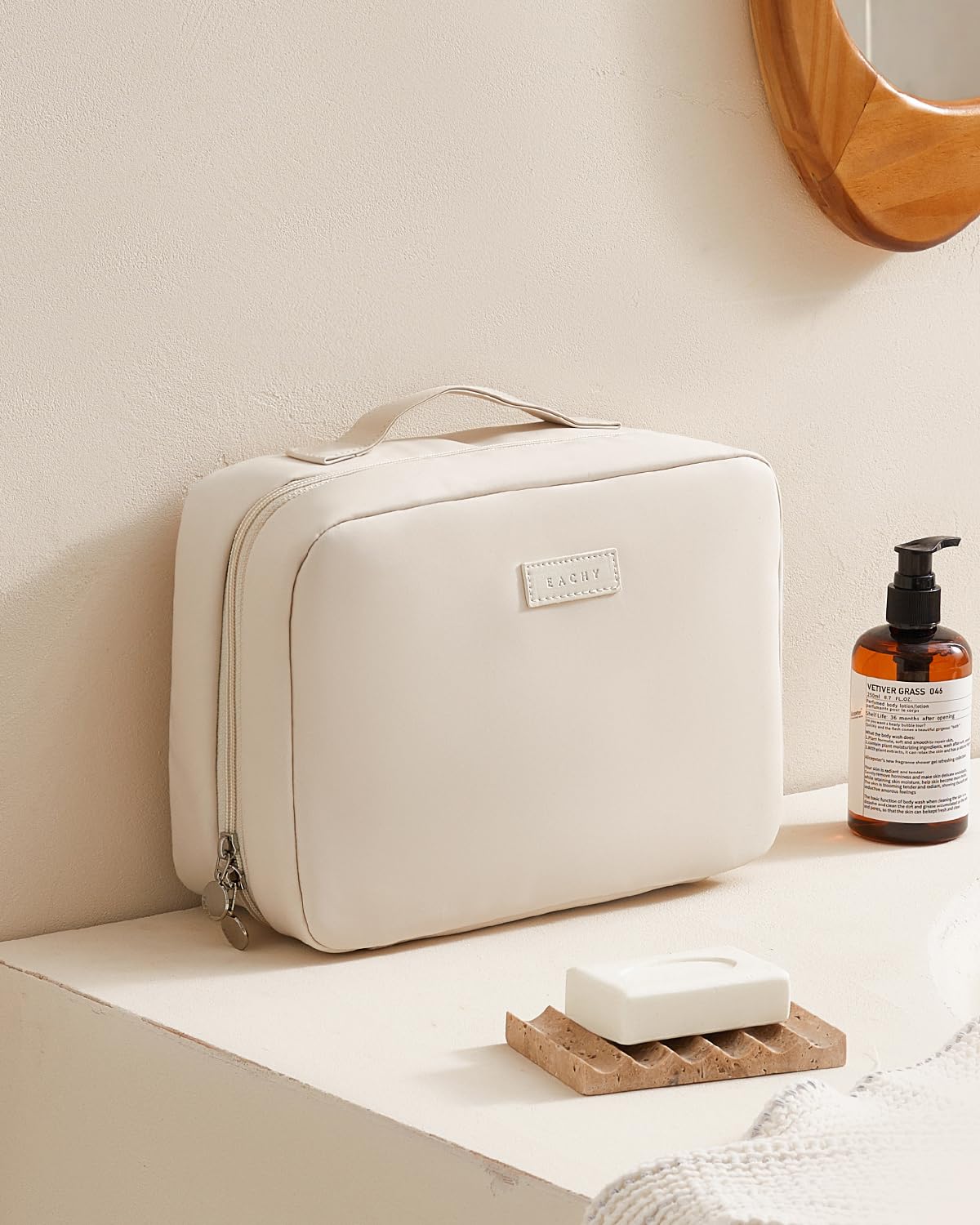 EACHY Toiletry Bag with Hanging Hook Travel Makeup Bag PU - EACHY Official Imagery - 3