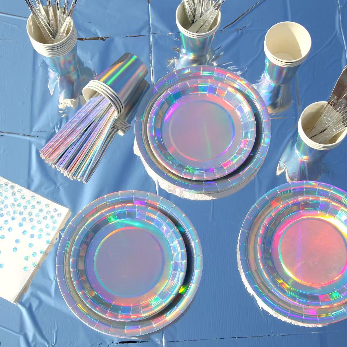 201 piece disposable party tableware set with paper plates - Zyzyphor Official Imagery - 4
