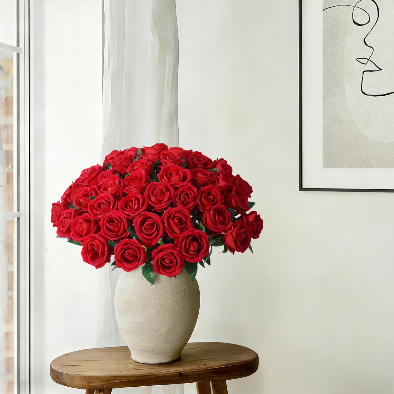 Set of 50 artificial red roses with long stems, realistic-looking fake flowers by INSPRING, perfect for decoration or arrangements.