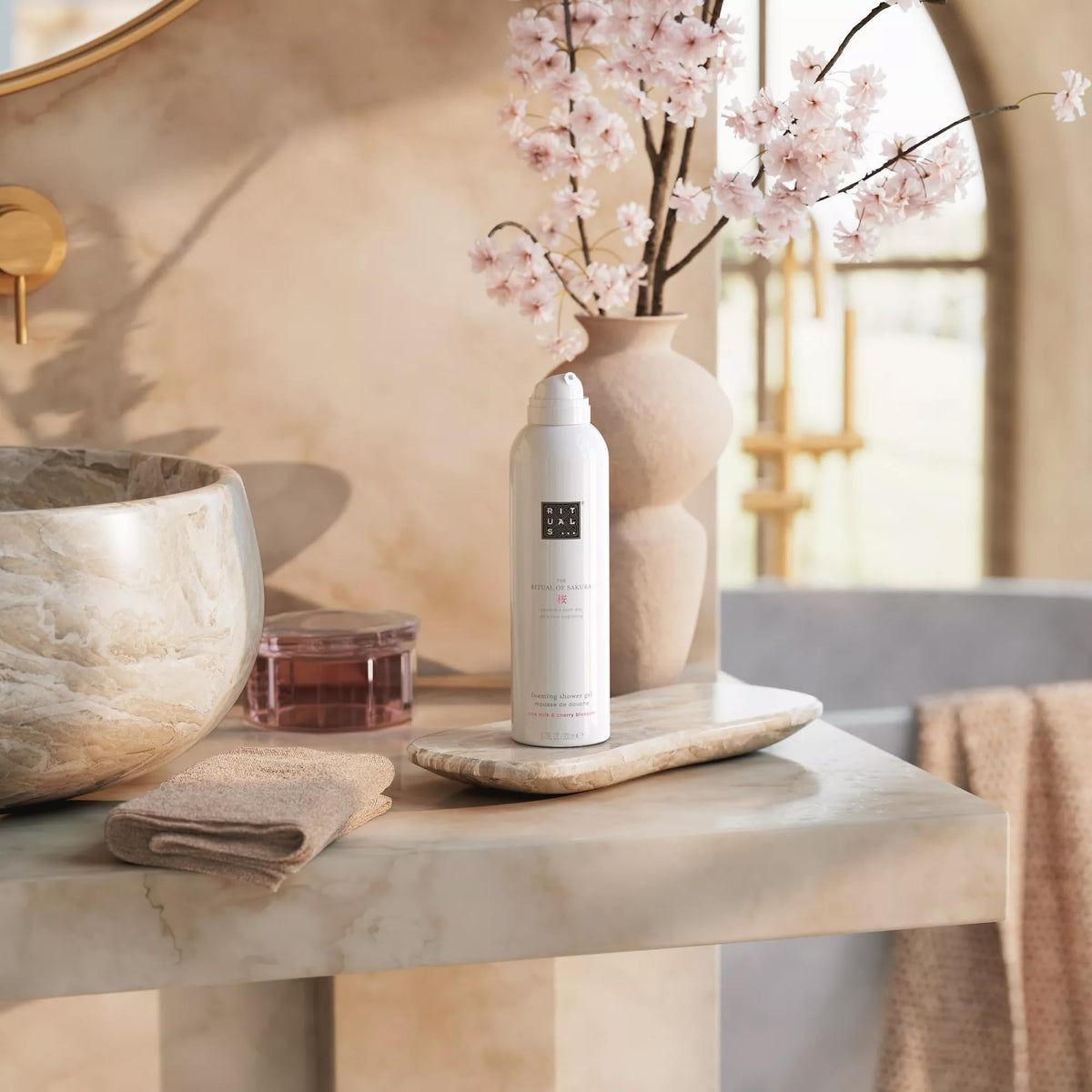 RITUALS Sakura Foaming Shower Gel Rice Milk Cherry Blossom 6 - RITUALS Official Imagery - 3