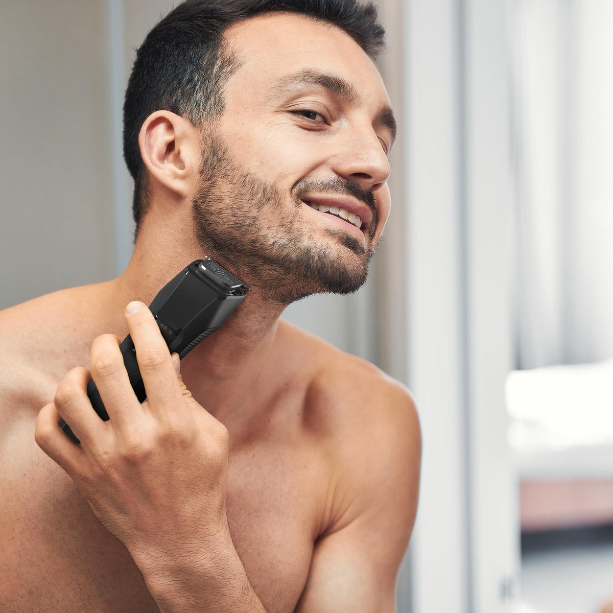 HUMMINGBIRD MK14 BeardMaster Premium Beard Trimmer for Men - HUMMINGBIRD Official Imagery - 8