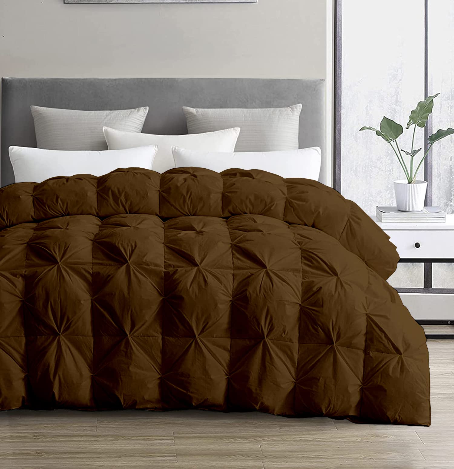 SLEEP-NEST Oversized King Comforter 132 x 120 Inch Hotel Luxury - Product Imagery