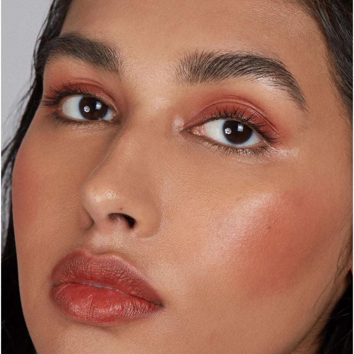 Axiology Multi Stick Crayons For Eyes Lips Cheeks Gift Set - Axiology Official Imagery - 6