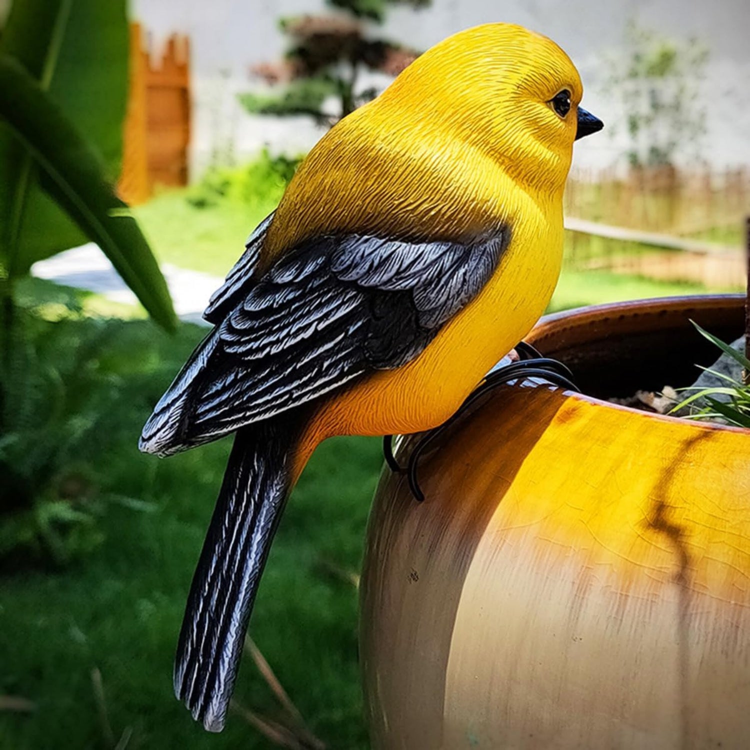 Yellow garden bird statue flower pot hugger, outdoor decor for trees, 6.7 inches tall, by JARPSIRY
