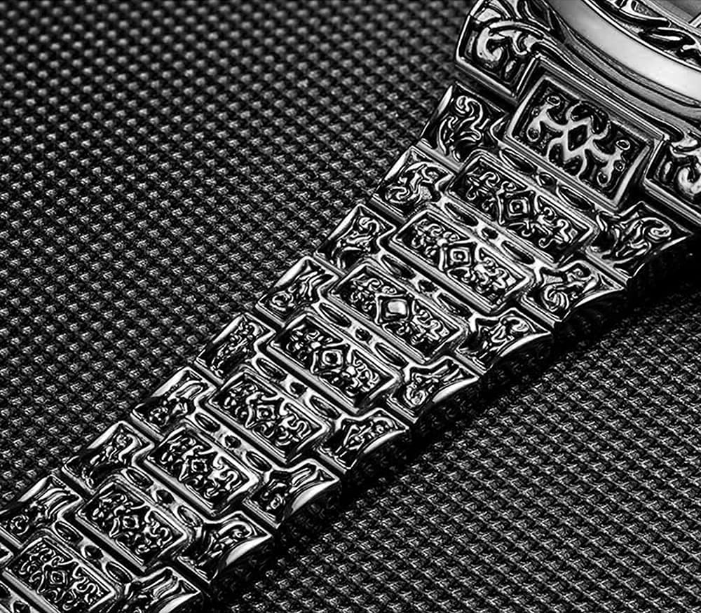 HUNRUY Retro Carved Men's Quartz Watch – Silver