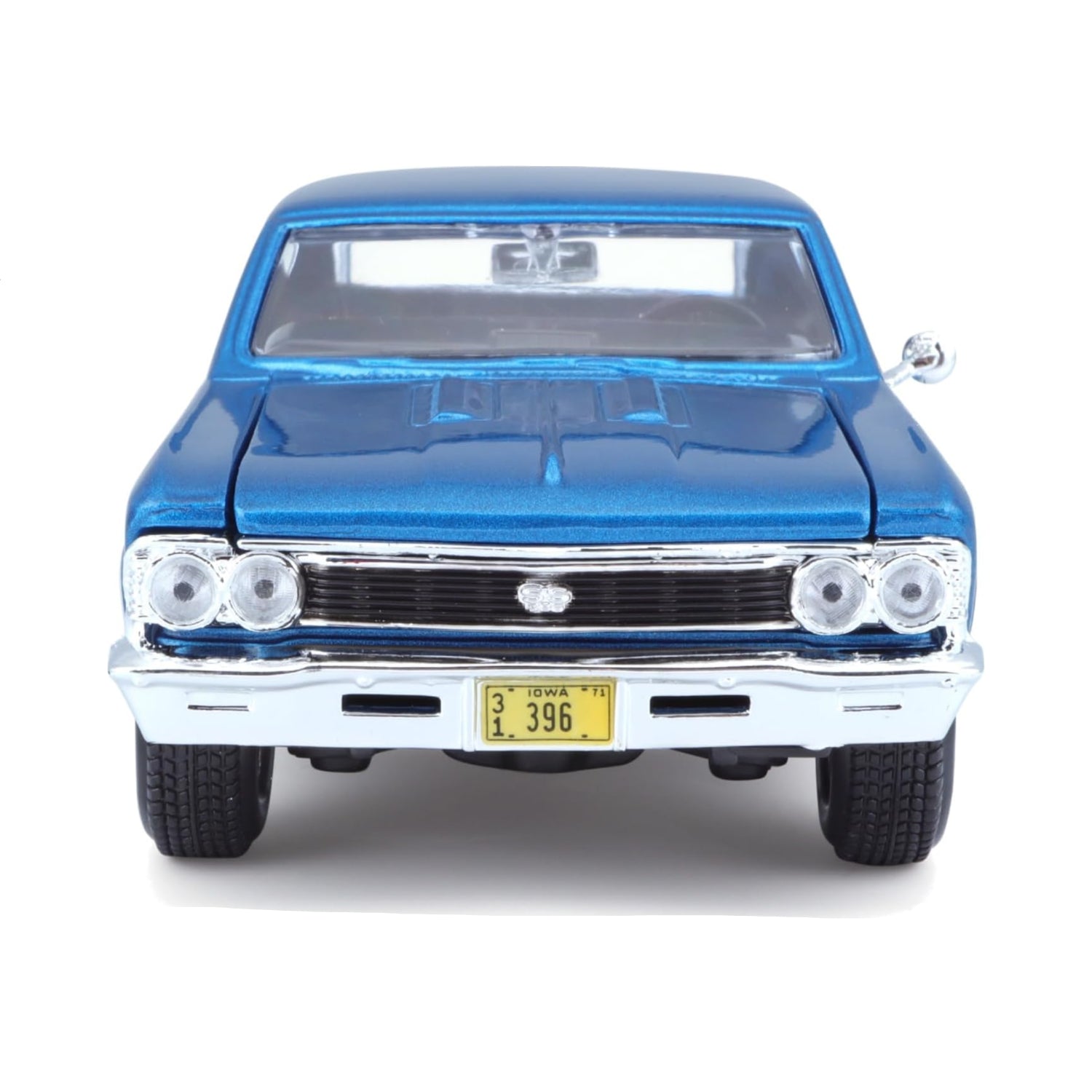 Colorful Maisto 1:24 scale 1966 Chevy Chevelle SS 396 model car with detailed exterior in multicolor.