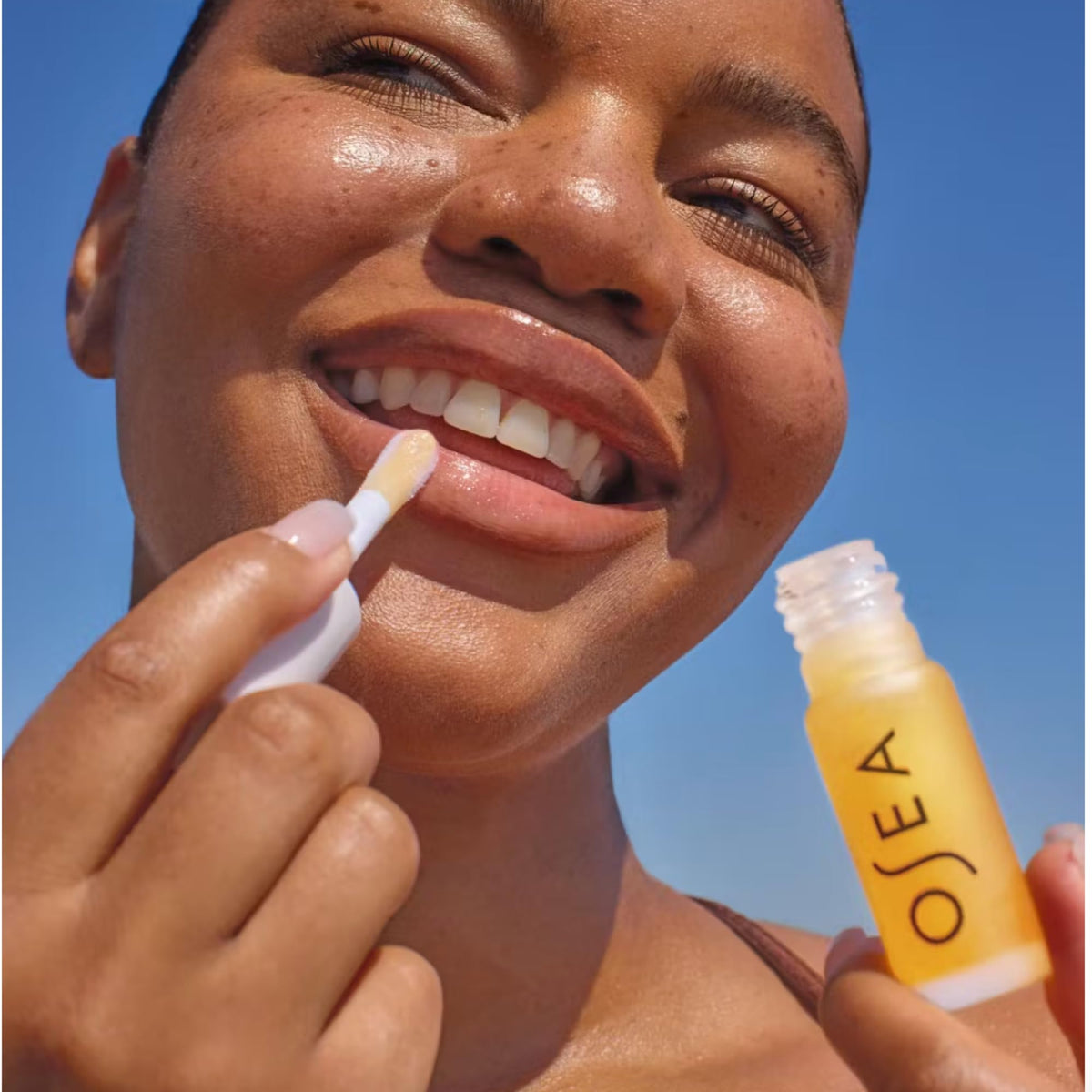 OSEA Hyaluronic Lip Oil Booster High Shine Non Sticky Glossy - OSEA Official Imagery - 3