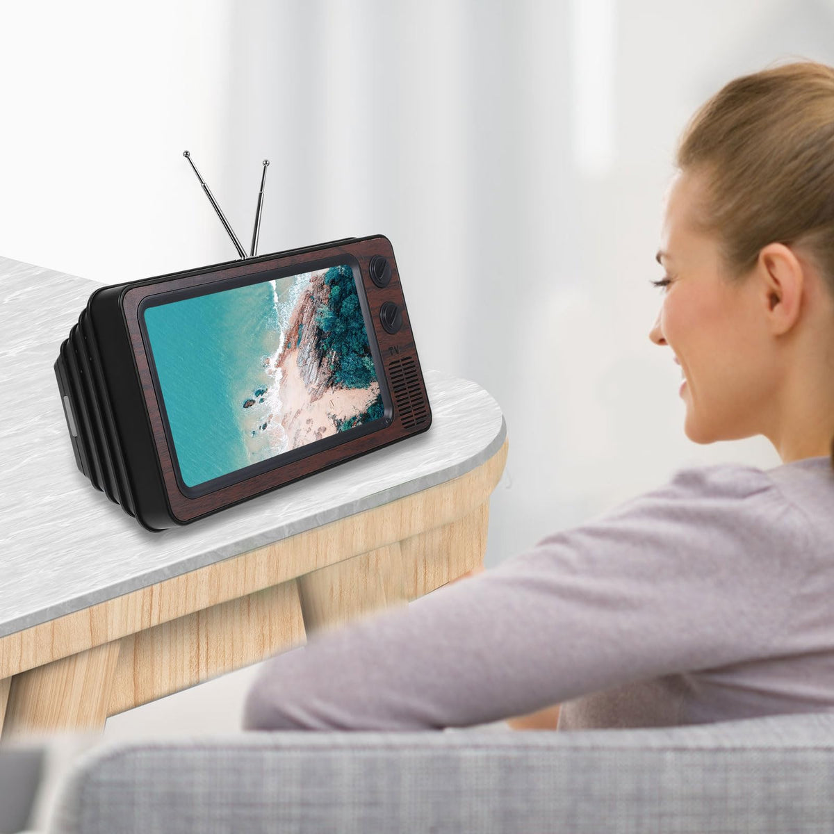 Retro TV Phone Screen Magnifier Smartphone Video Viewer - jojofuny Official Imagery - 3