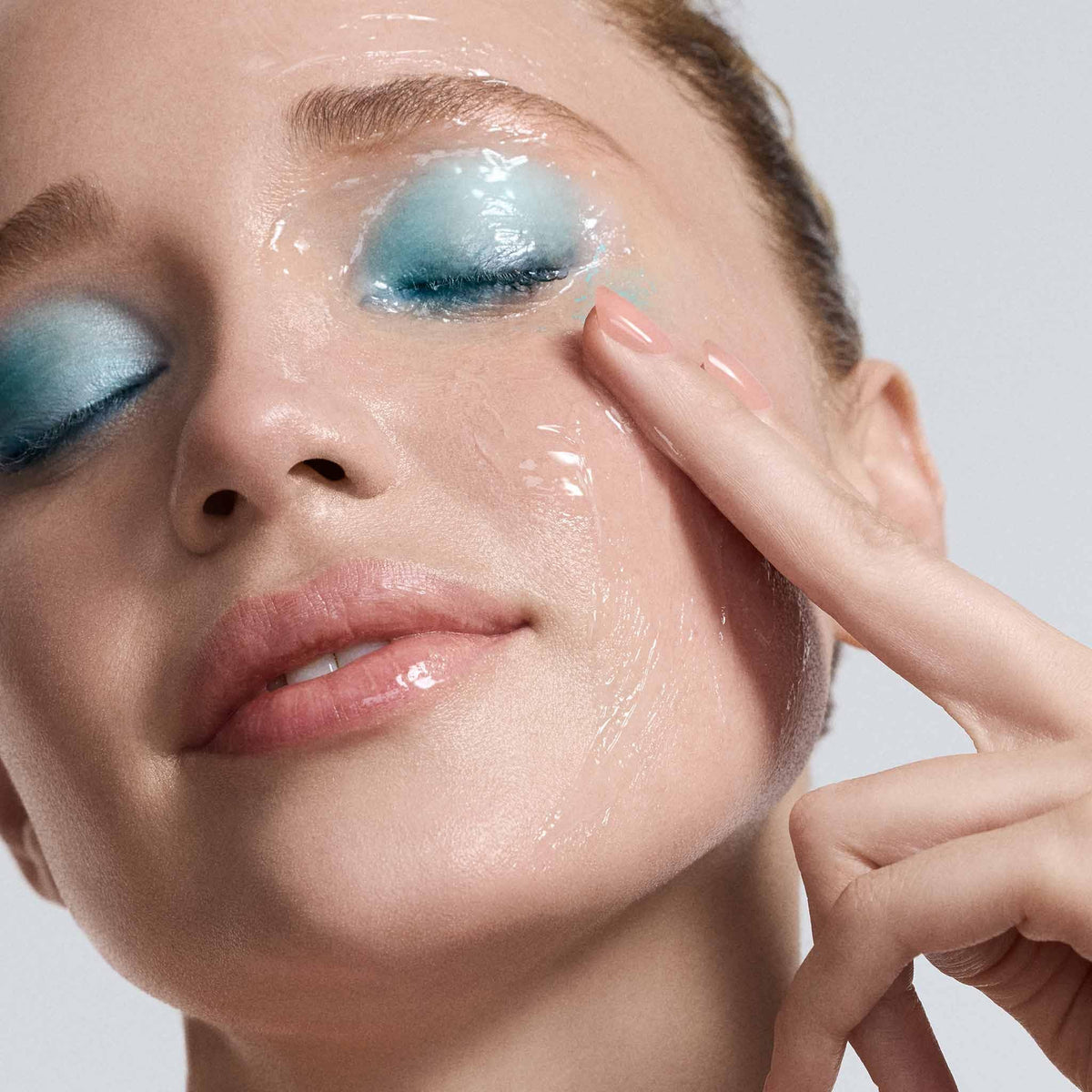 m 61 Hydraboost Cleansing Balm - m-61 Official Imagery - 4