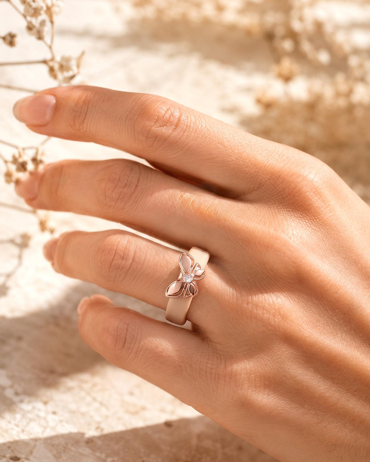 Egnaro Women Silicone Ring with Copper Alloy Butterfly - Egnaro Official Imagery - 3