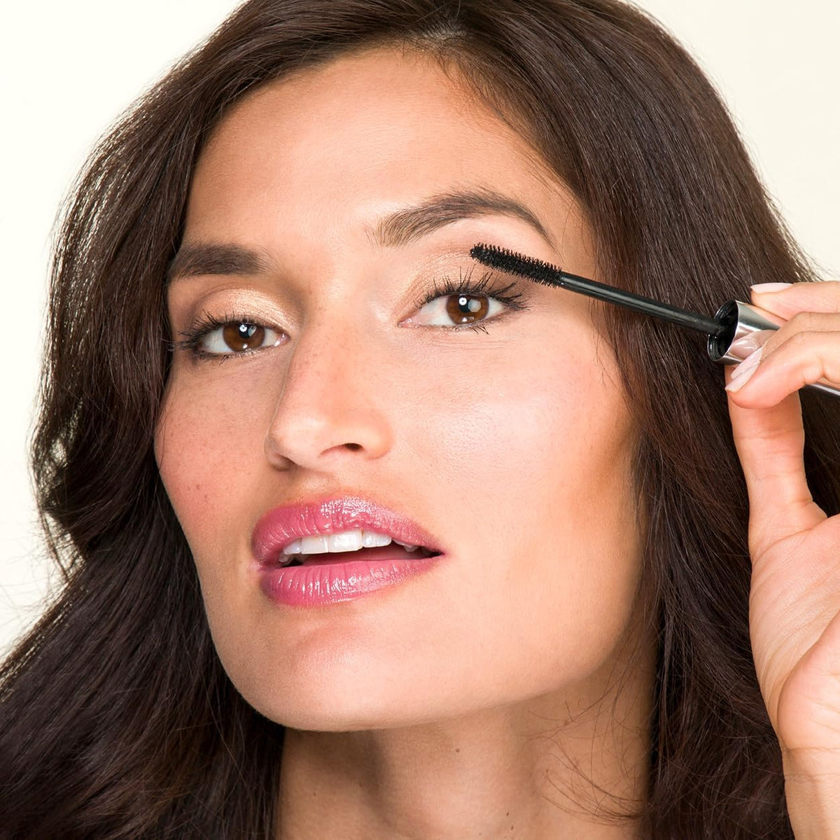 Lune Aster Formidable Lengthening Mascara Black - Premium Selection Official Imagery - 5