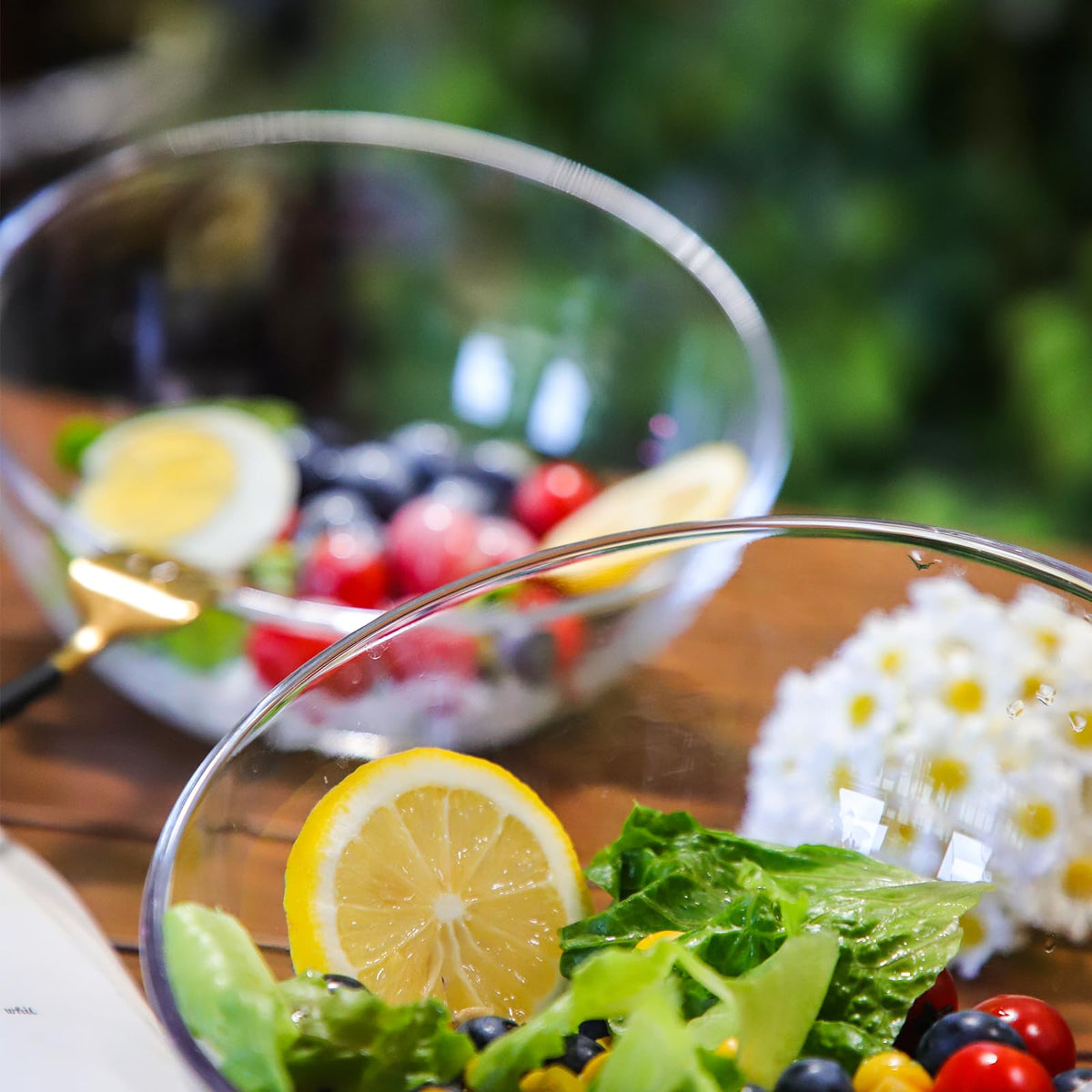 TOSSOW transparent glass set with 2 slanted tilted salads - T TOSSOW Official Imagery - 3