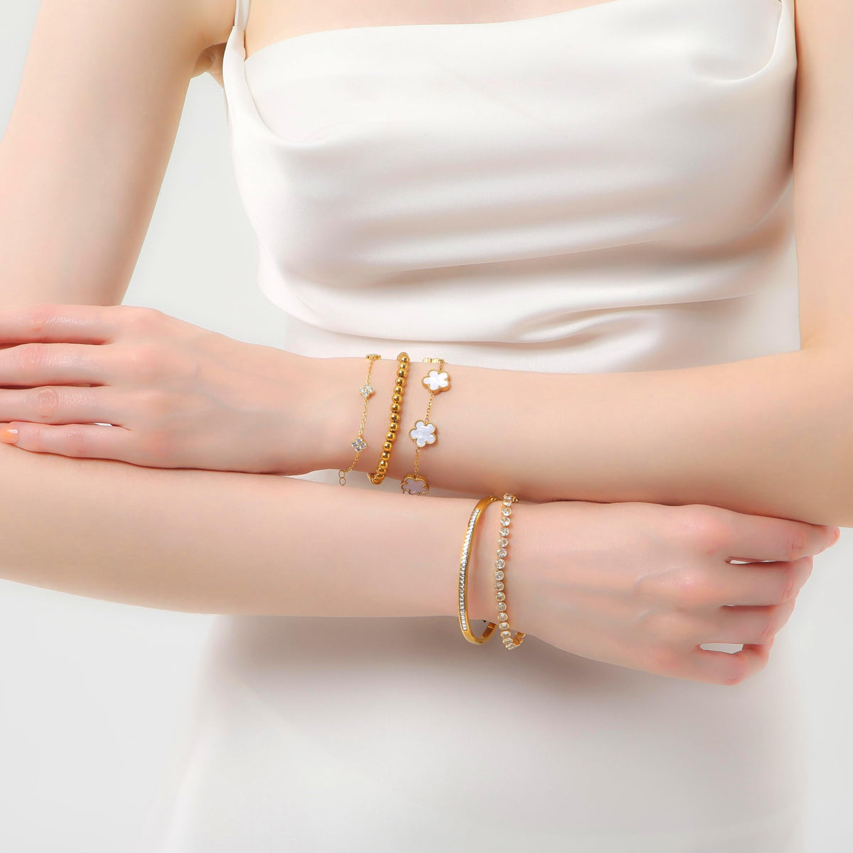 18K Gold Plated Clover Bracelet Set for Women - SLYSZMC Official Imagery - 5