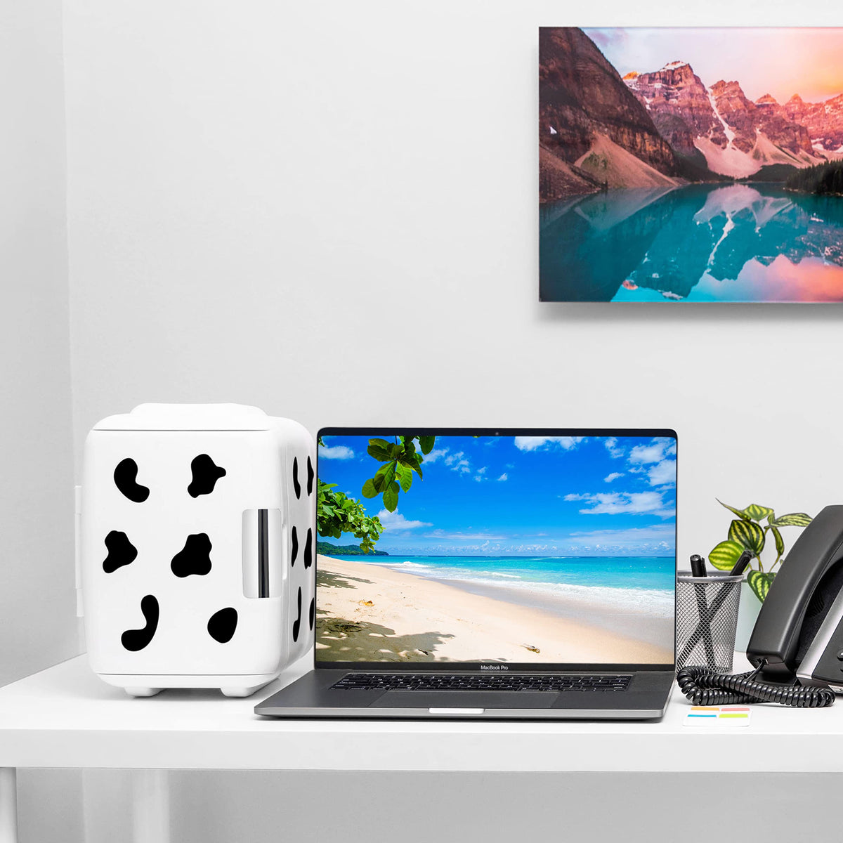 Cooluli Skincare Mini Fridge for Bedroom - Cooluli Official Imagery - 5