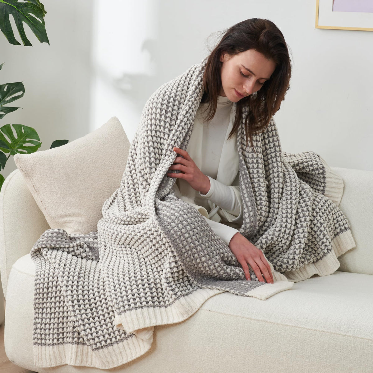 Am lie Home Chenille Knit Throw Blanket for Bed Decor Gray - Amélie Home Official Imagery - 4