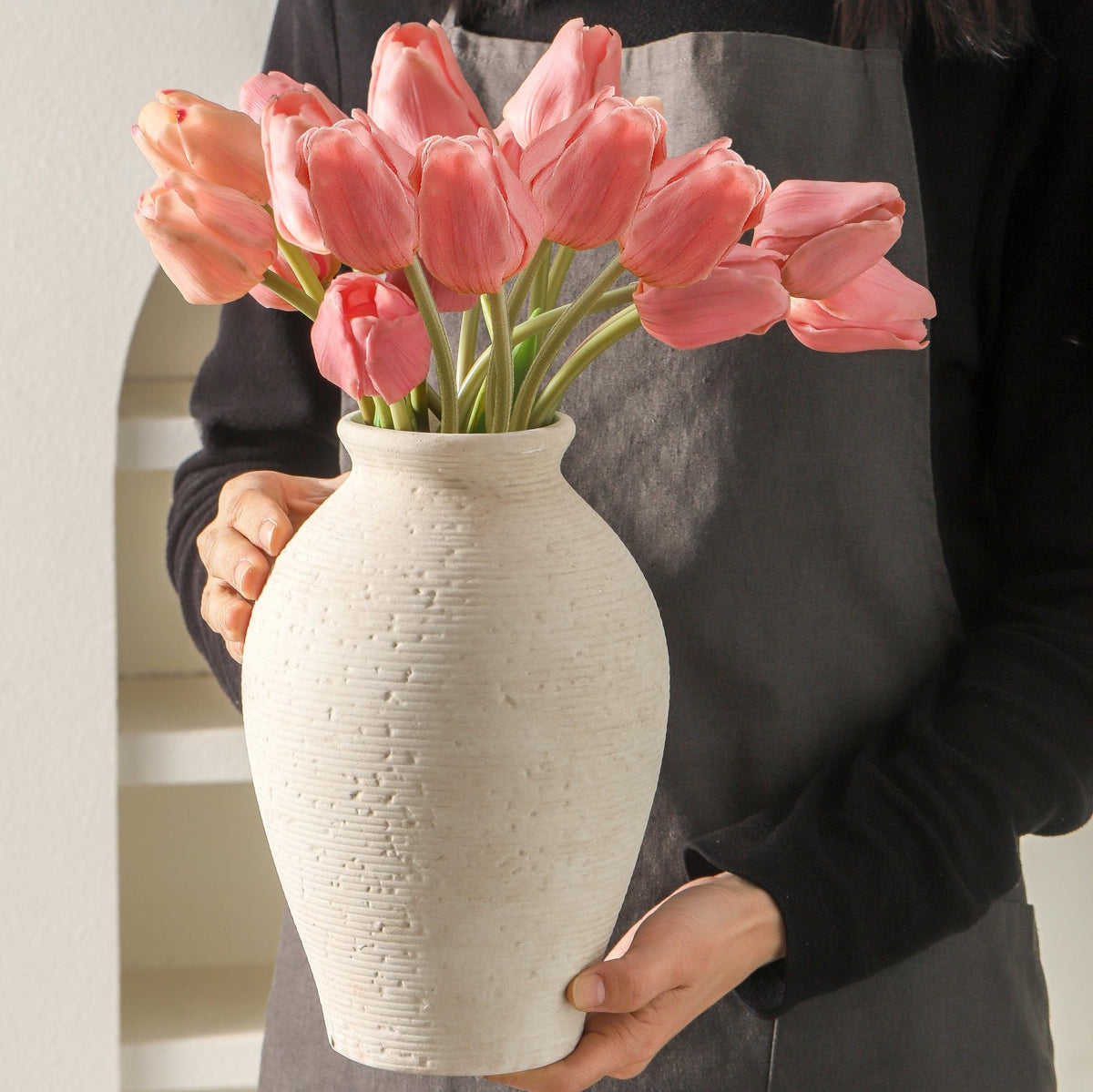 Ceramic Flower Vase Home Decor - Vanselia Official Imagery - 4