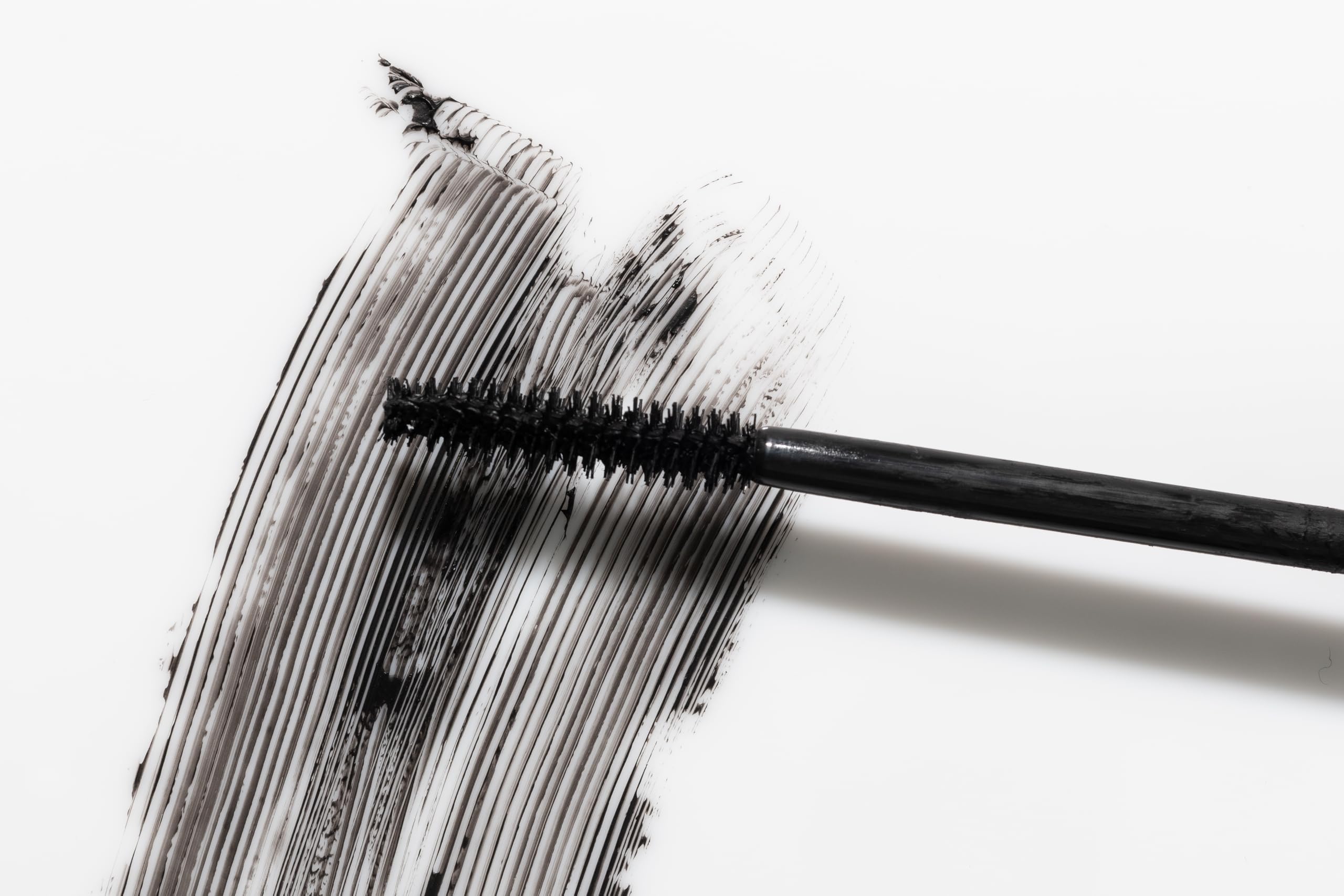 Lune Aster Formidable Lengthening Mascara Black - Premium Selection Official Imagery - 4