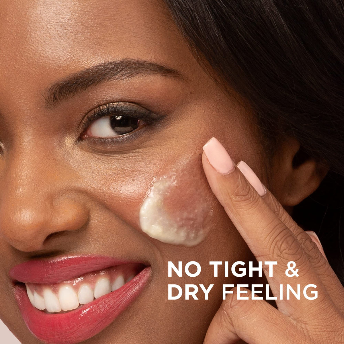 IT Cosmetics Bye Bye Makeup 3 in 1 Makeup Melting Cleansing - Premium Selection Official Imagery - 6