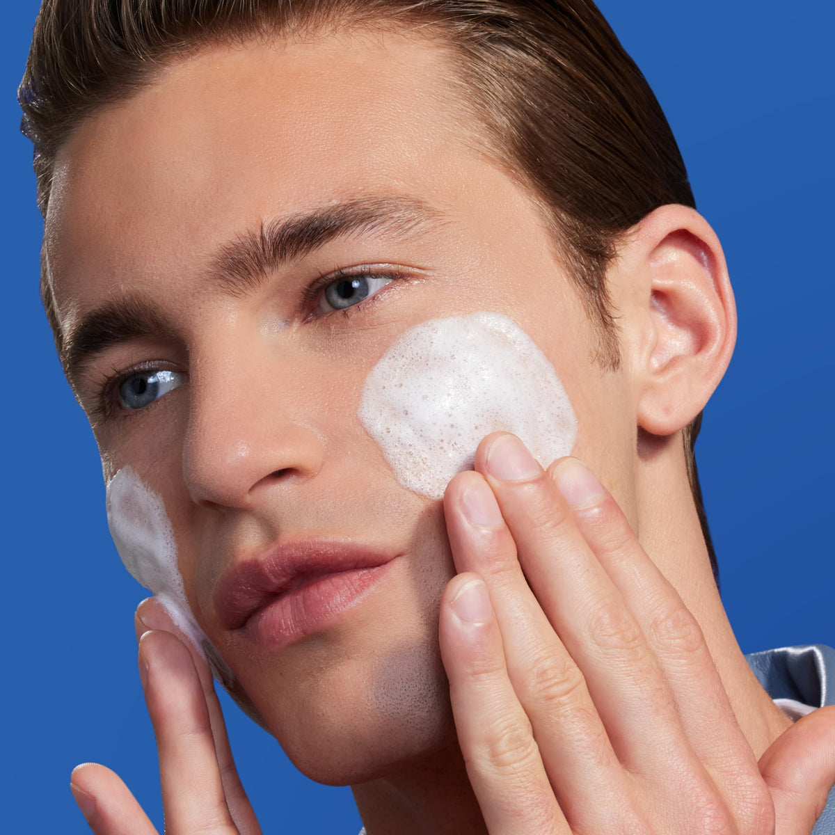 Biotherm Homme Aquapower Cleanser for Oily and Dry Skin with - Premium Selection Official Imagery - 5