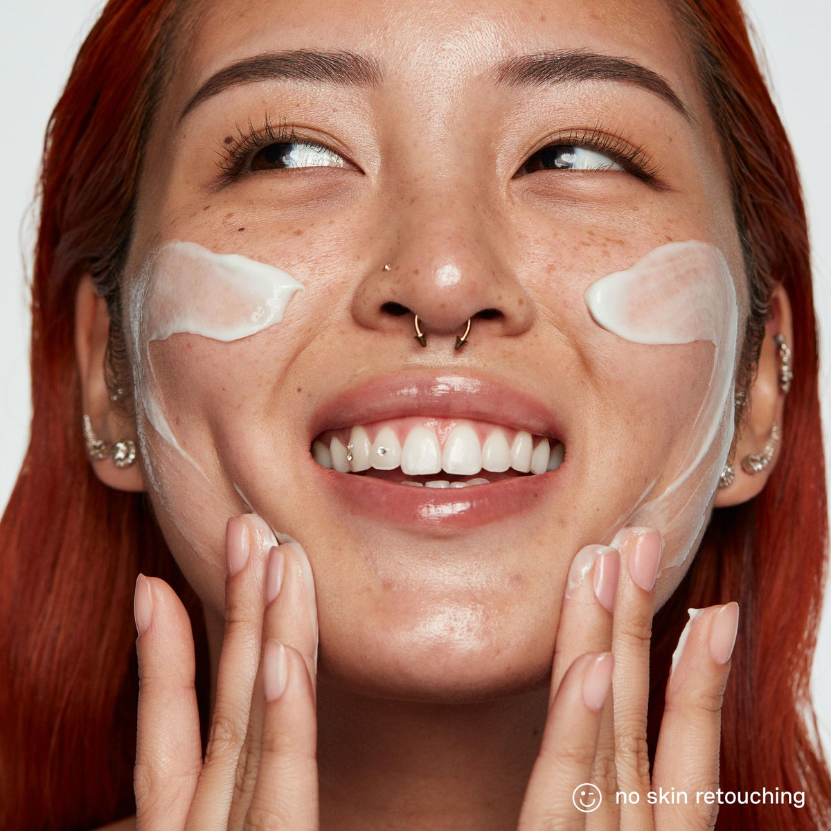 Kate Somerville On The Glow Kit Travel Size Skincare Set for - Premium Selection Official Imagery - 5