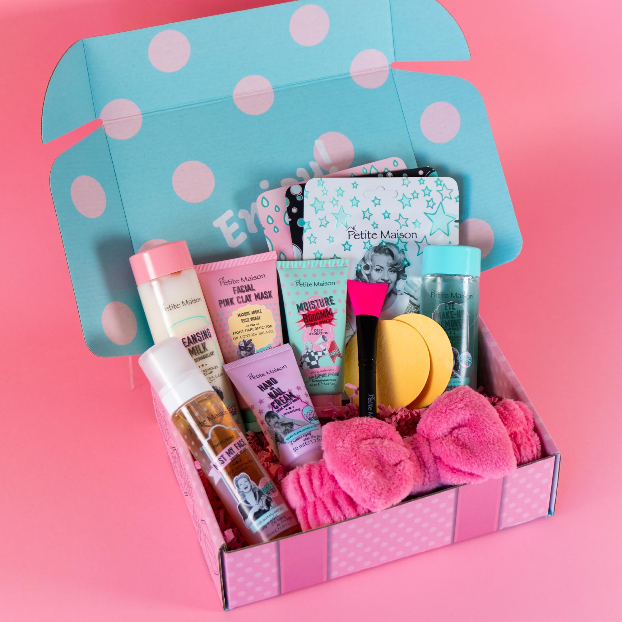 Petite Maison 13-Piece Spa Gift Basket for Women and Teen Girls, - Petite Maison