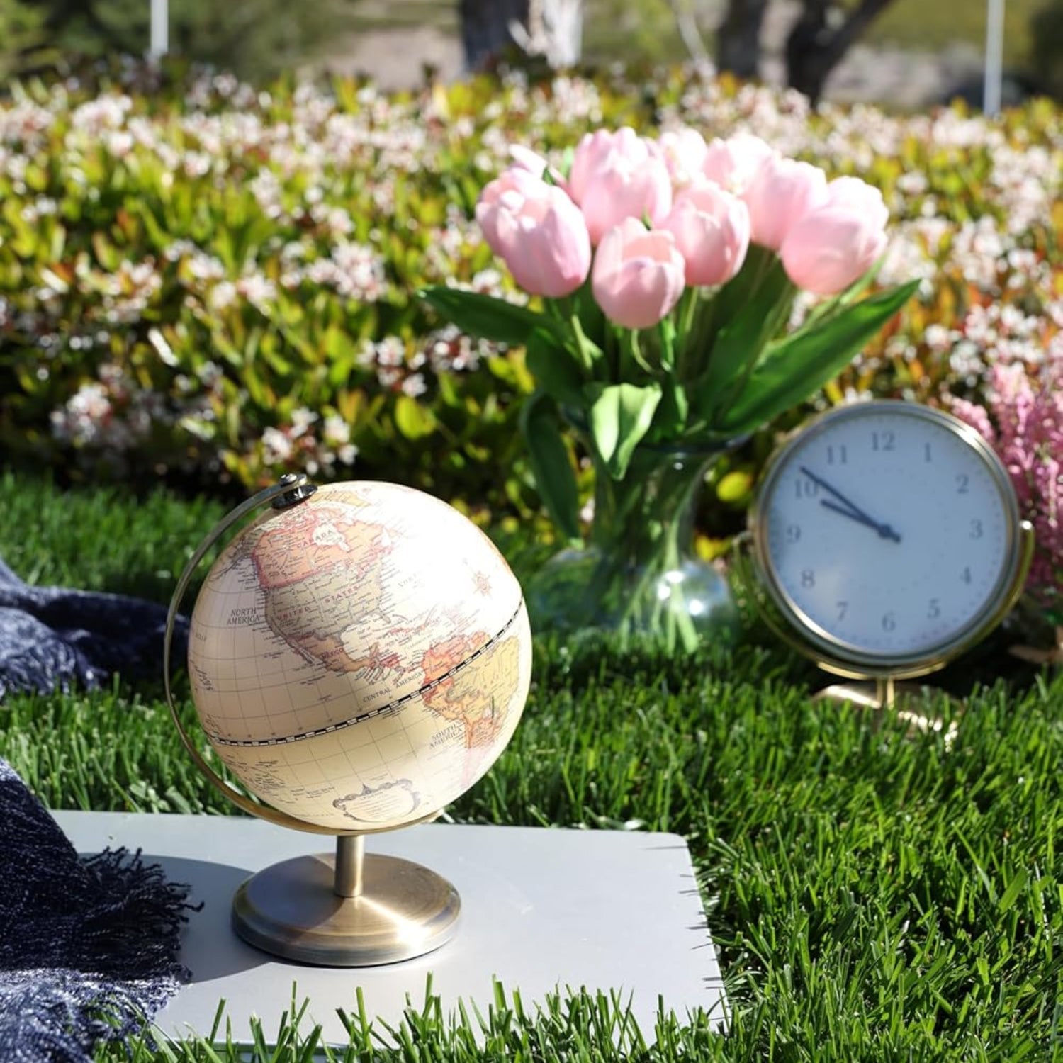 Annova antique globe with 5.5-inch diameter, detailed geographic features, suitable for educational and modern desktop decor