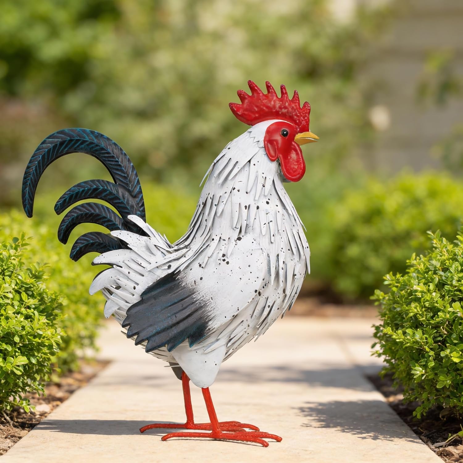 Ratuor rooster garden statue sculpture made of metal, outdoor yard decor, patio and backyard chicken figurine.