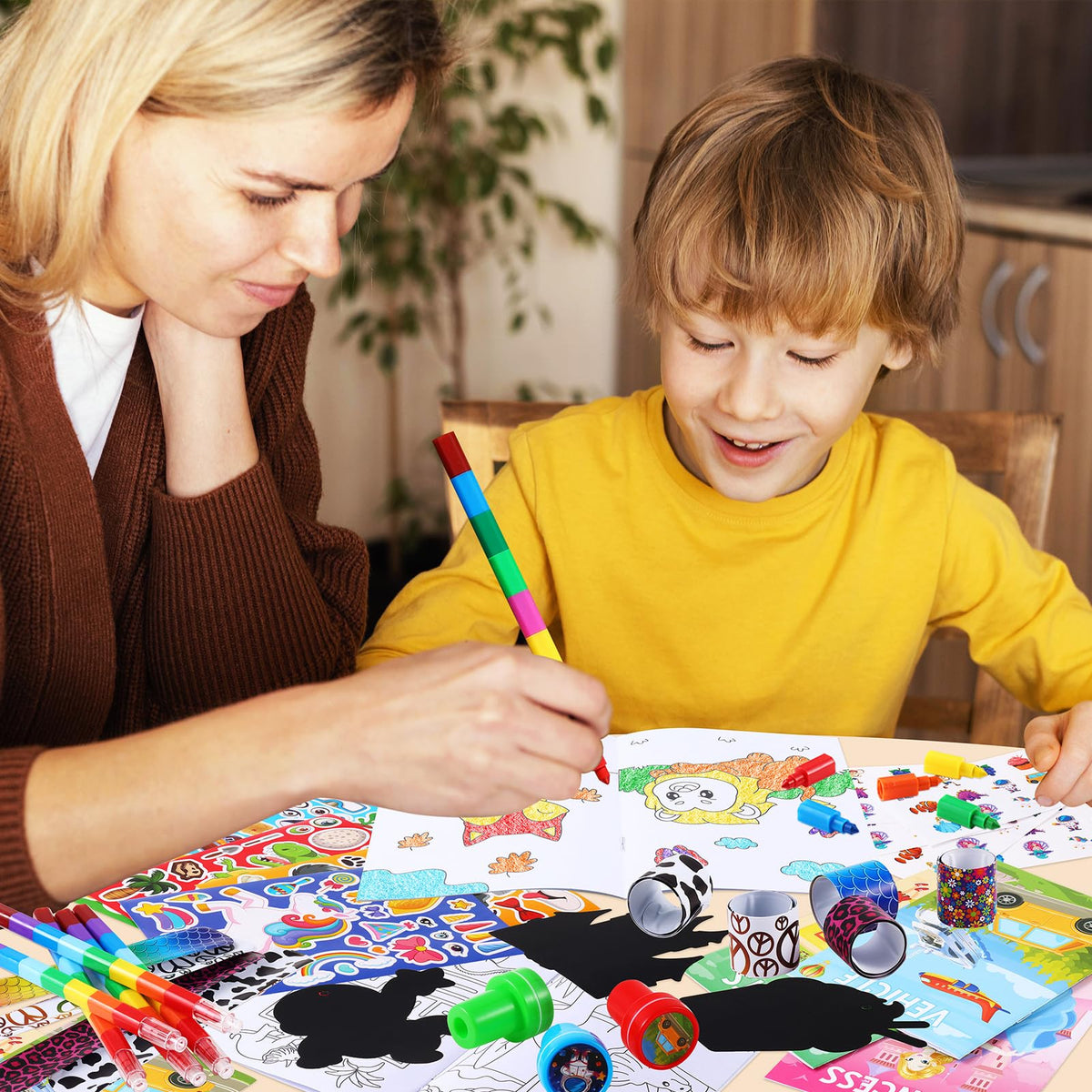 BenLouis 192Pcs Birthday Coloring Set for Kids Party Favors - BenLouis Official Imagery - 6