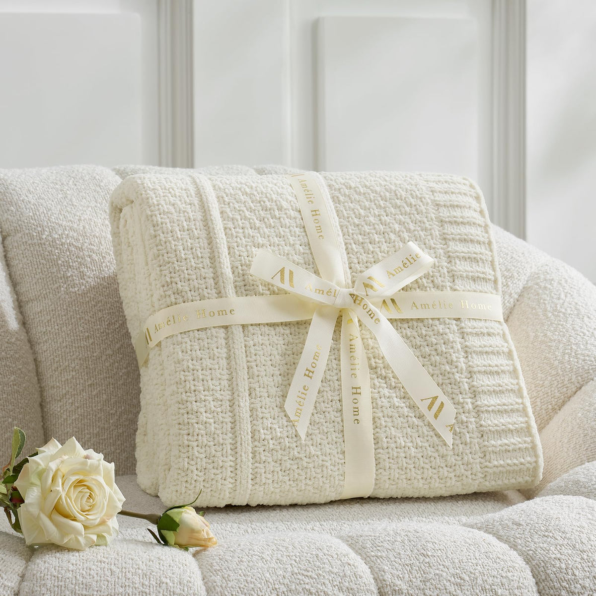 Am lie Home Premium Chenille Throw Blanket Soft Cozy Moss - Amélie Home Official Imagery - 7