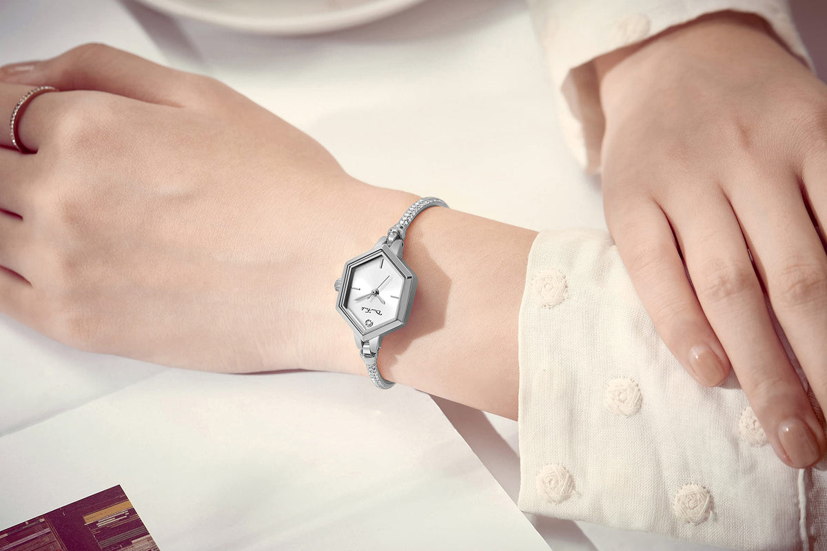 Rose Gold Petite Bracelet Watch for Women Diamond Dress - Diaofendi Official Imagery - 6