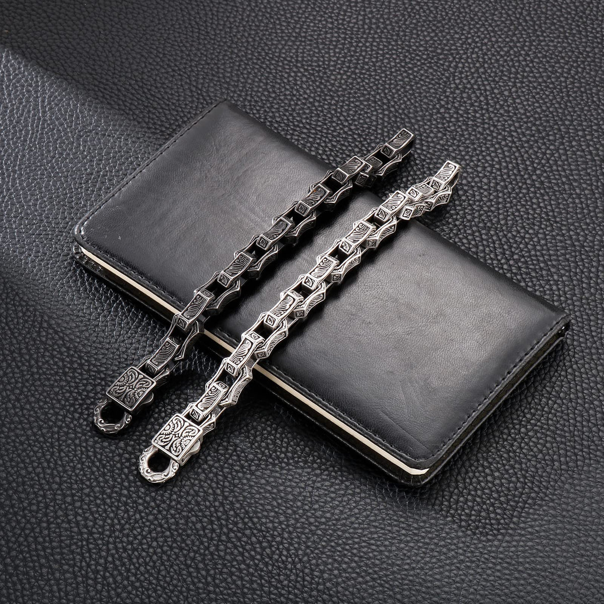 Cuban Link Bracelet for Men Stainless Steel Wave Engraved - Klapgo Official Imagery - 8