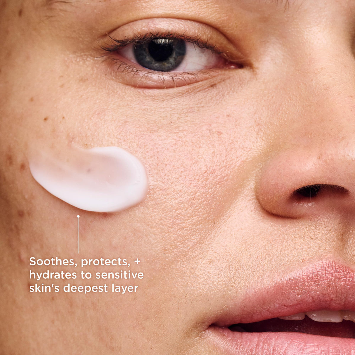 AESTURA ATOBARRIER365 Hydro Soothing Gel Cream Moisturizer - AESTURA Official Imagery - 3