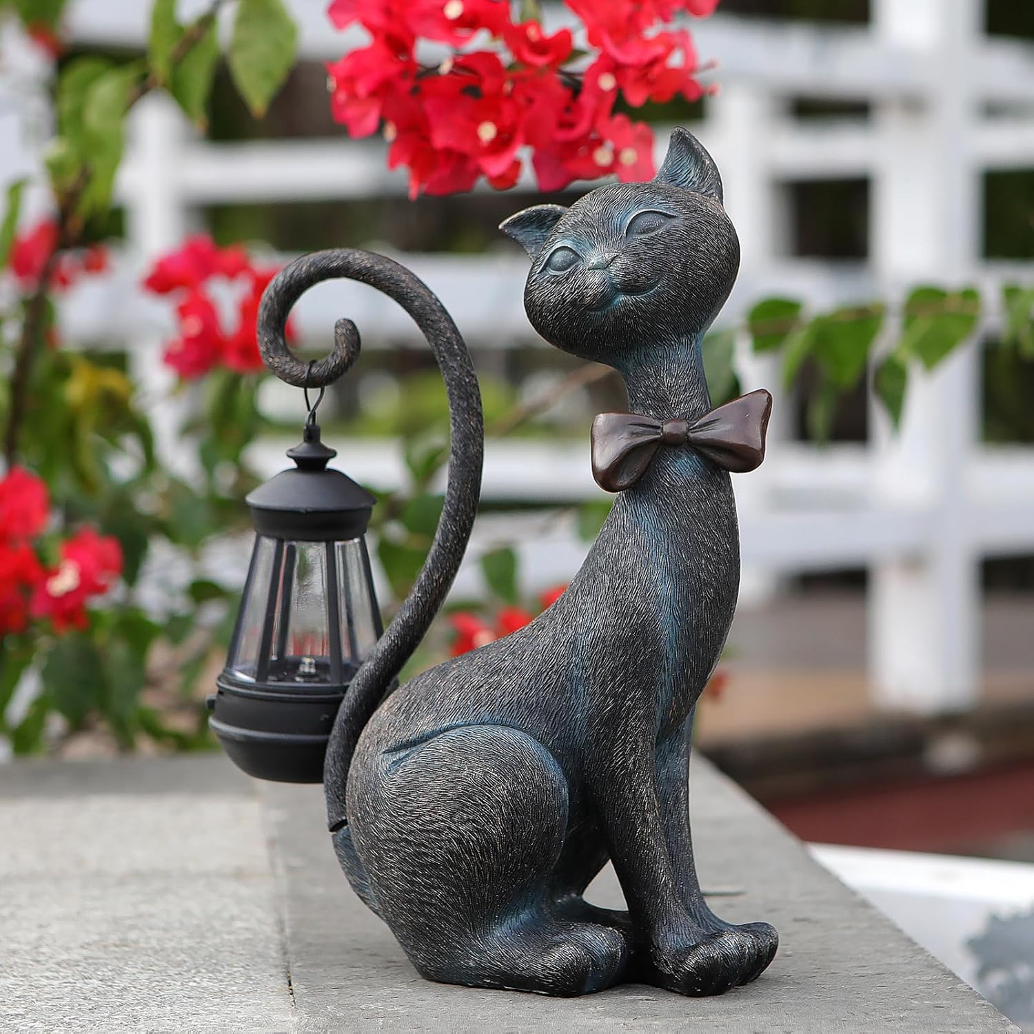 REYISO Solar Dragon Tree Hugger Statue wall decor, whimsical garden sculpture with a dragon design, perfect for outdoor garden display.