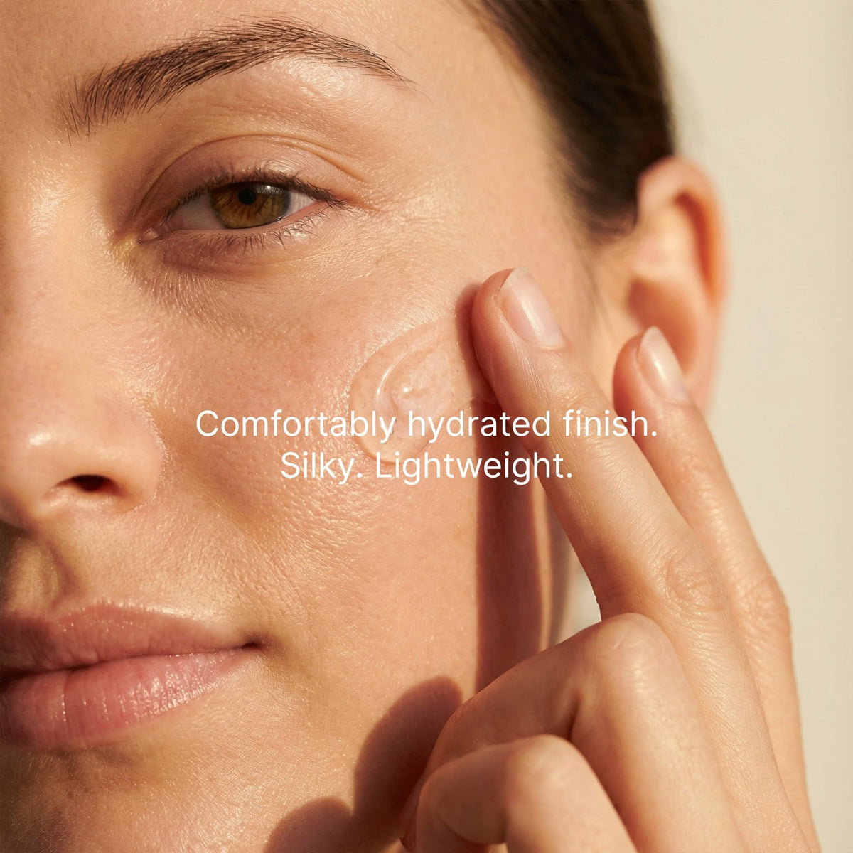 ARIEGE PARIS Dark Spot Corrector for Face with Hyaluronic - ARIÈGE PARIS Official Imagery - 4