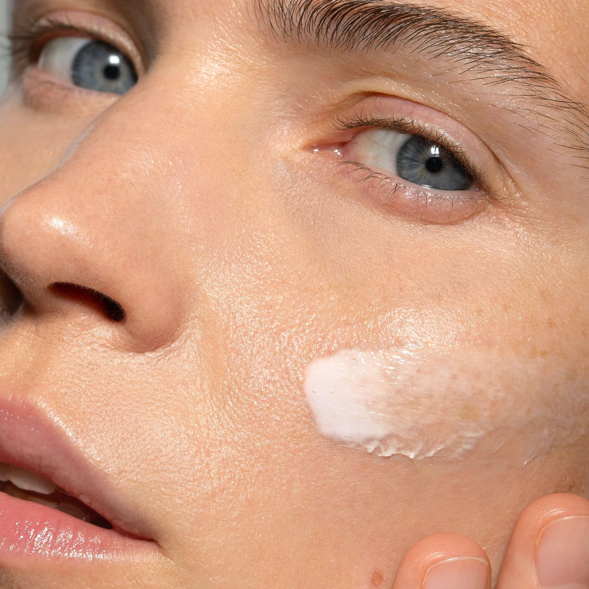 Madara Retinol Alternative Herbal Day Cream 50ml - Madara Official Imagery - 5