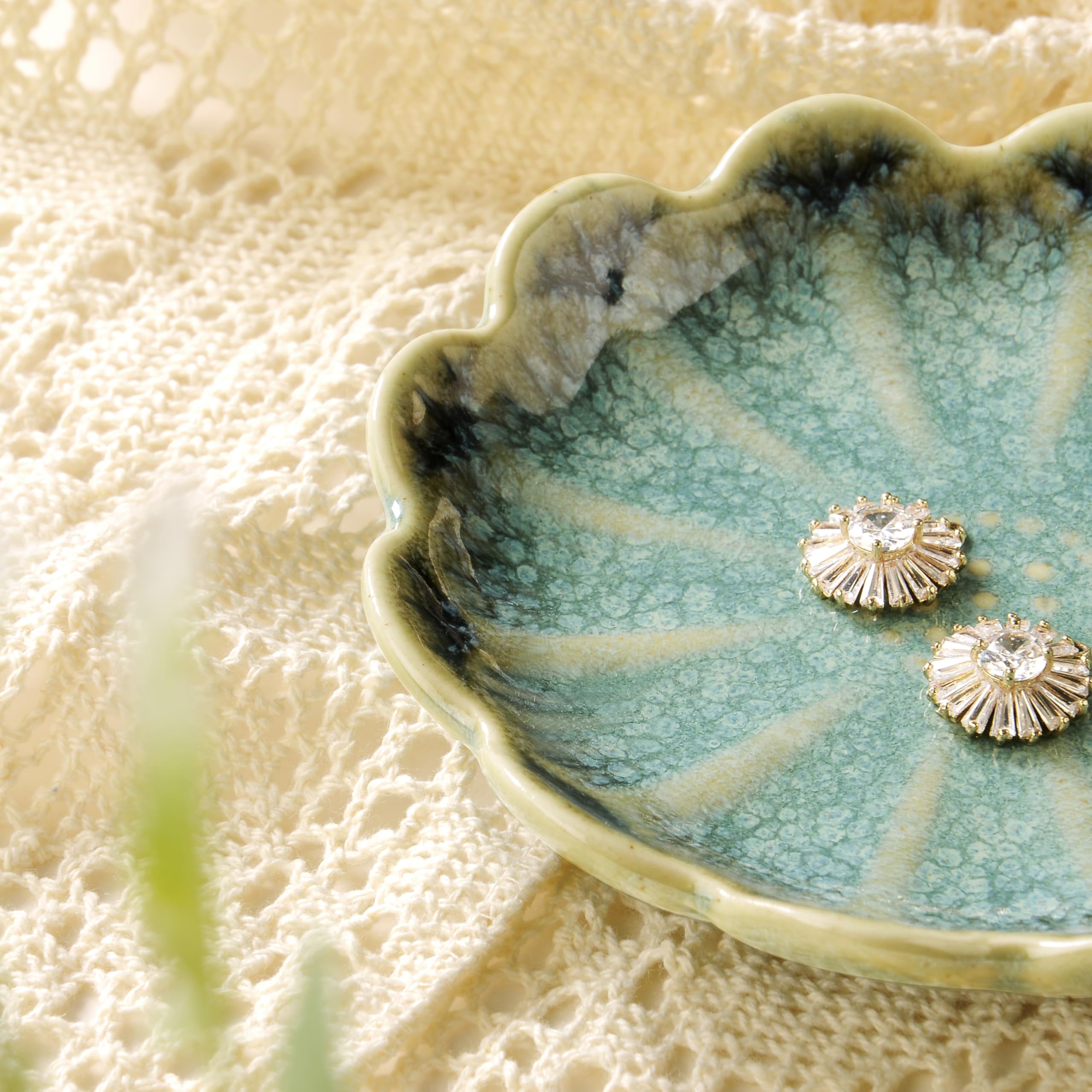 JAMEND CLXP Lotus Ring Holder Dish Small Indoor Ash Tray, Ceramic Dessert Plate - JAMEND CLXP Official Product View 4
