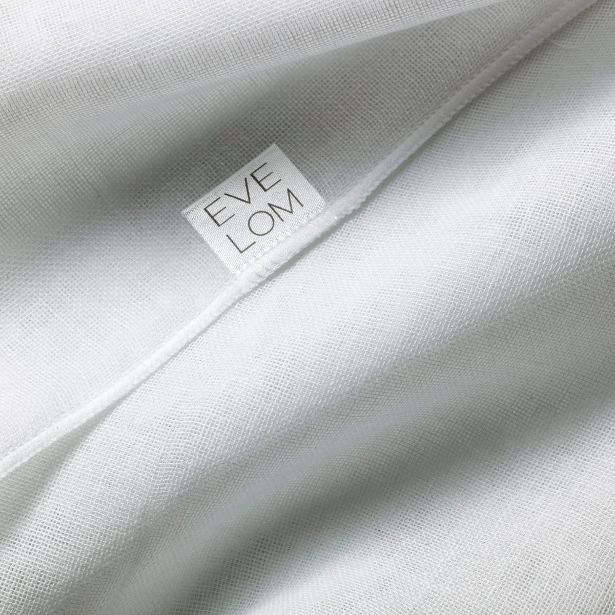 EVE LOM Muslin Cloth - Premium Selection Official Imagery - 4