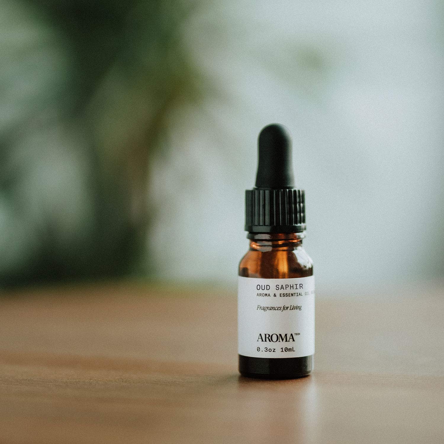 Aromatech Oud Saphir Aroma Essential Oil Blend Luxury Hotel - AromaTech Official Imagery - 8
