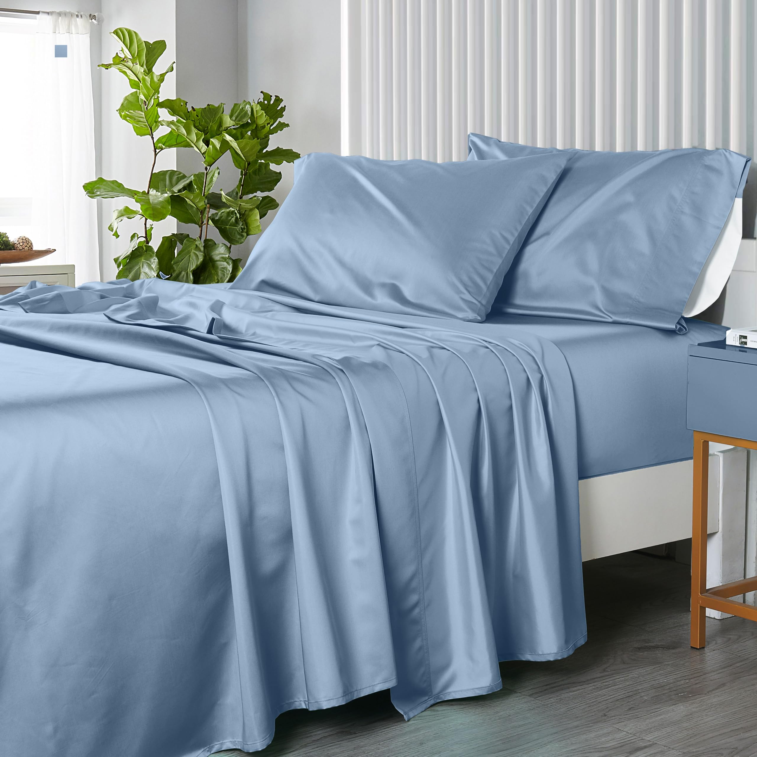Royal Hotel Extra Deep Queen Sheets Set, 600 TC Cotton, Blue - Product Imagery