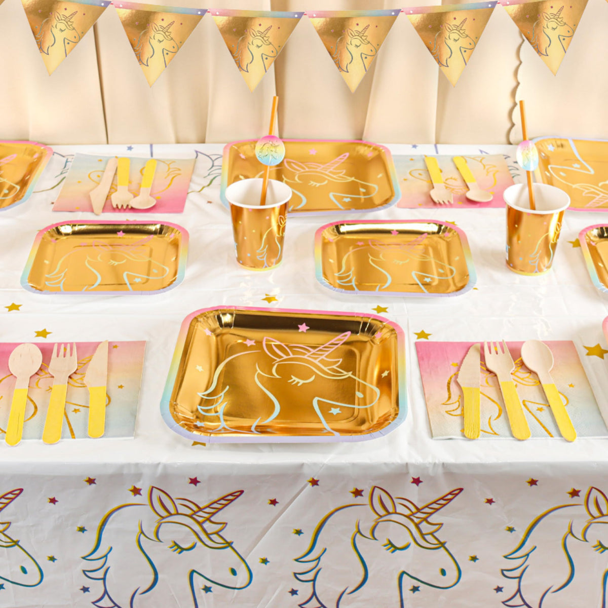 Deluxe Birthday Party Supplies Set Complete Decoration - Party Ready Official Imagery - 6