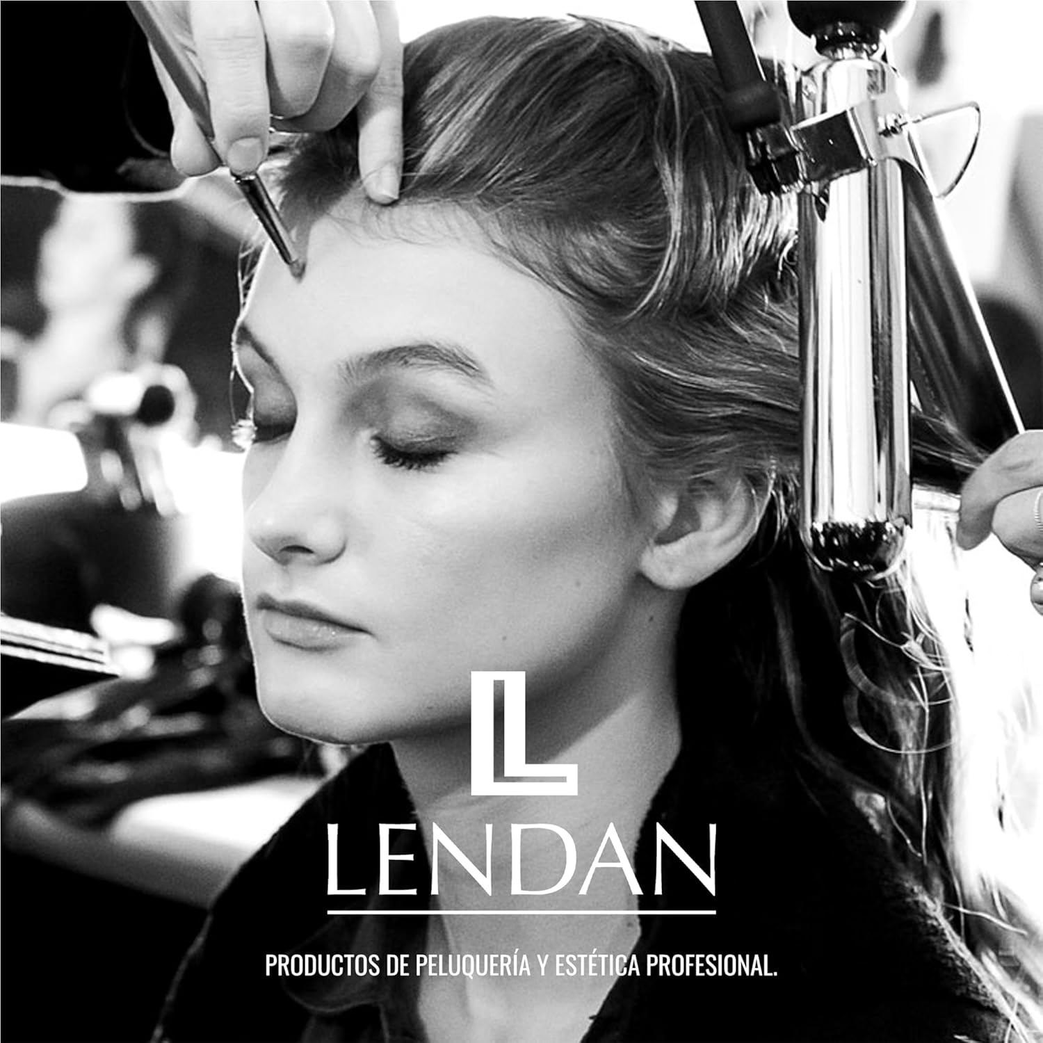 Lendan 3D Mask Bracket Peeling Control device shown in white with adjustable straps and ergonomic design for skincare mask support.