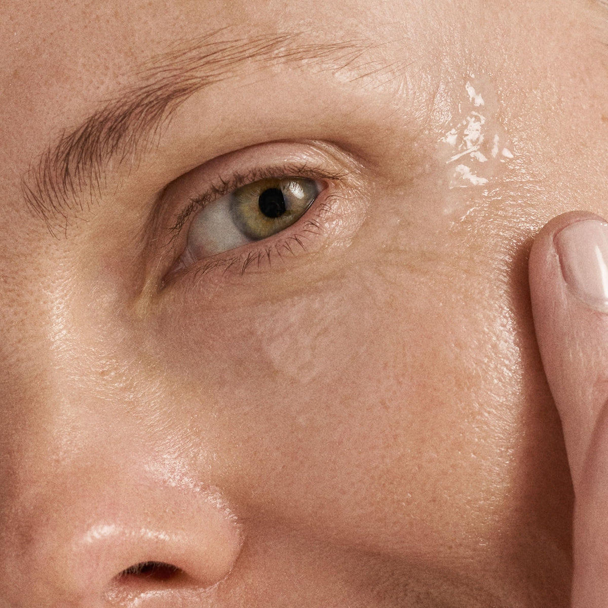 Dermalogica MultiVitamin Power Firm Eye Cream for Wrinkles - Premium Selection Official Imagery - 7
