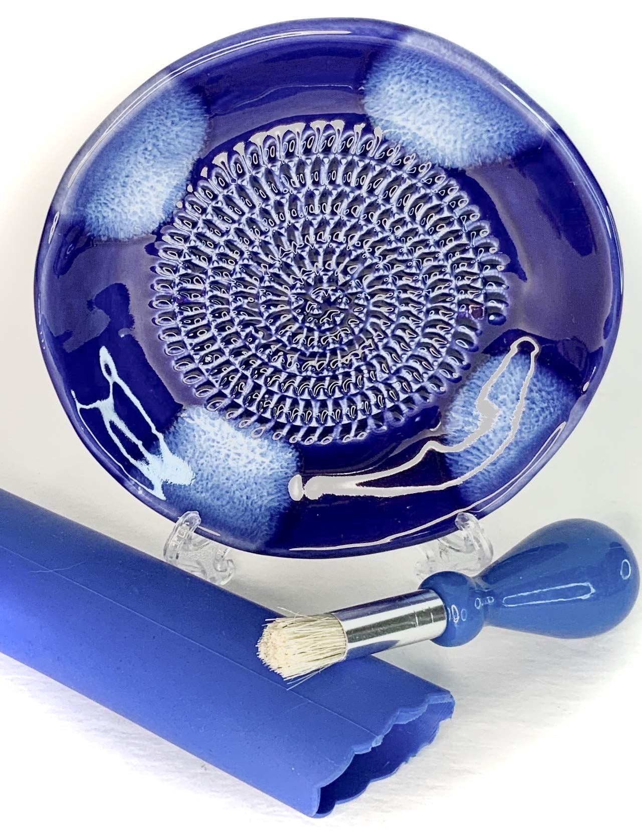 Premium Ceramic Garlic Grater Plate Set - Blue Cross Glazed - Product Imagery