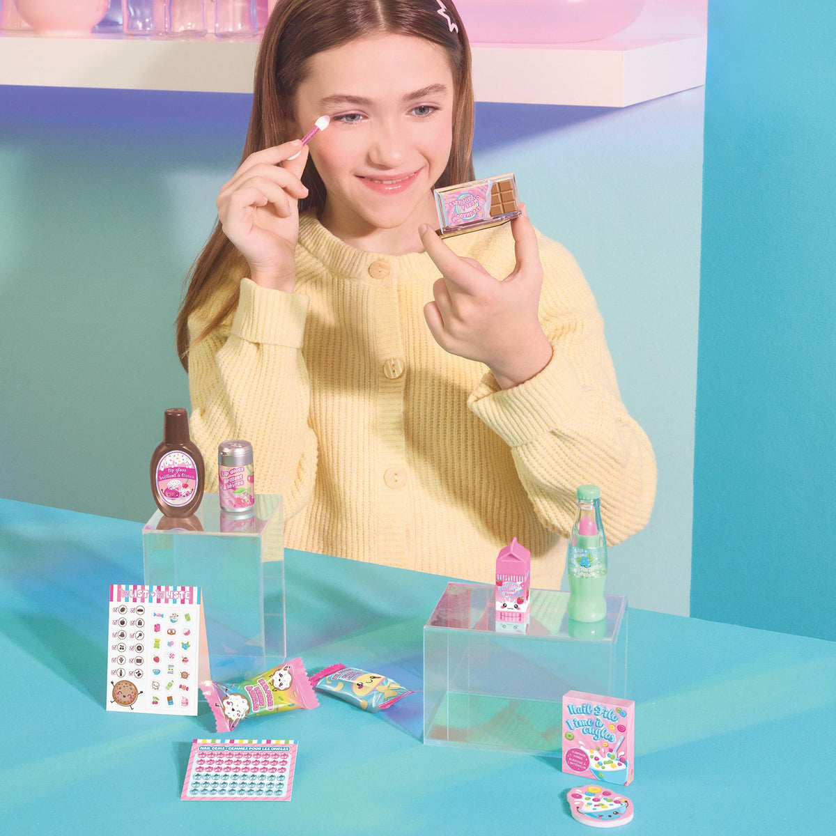 Make It Real Glimmer Glow Mini Mart Cosmetic Set - Make It Real Official Imagery - 8