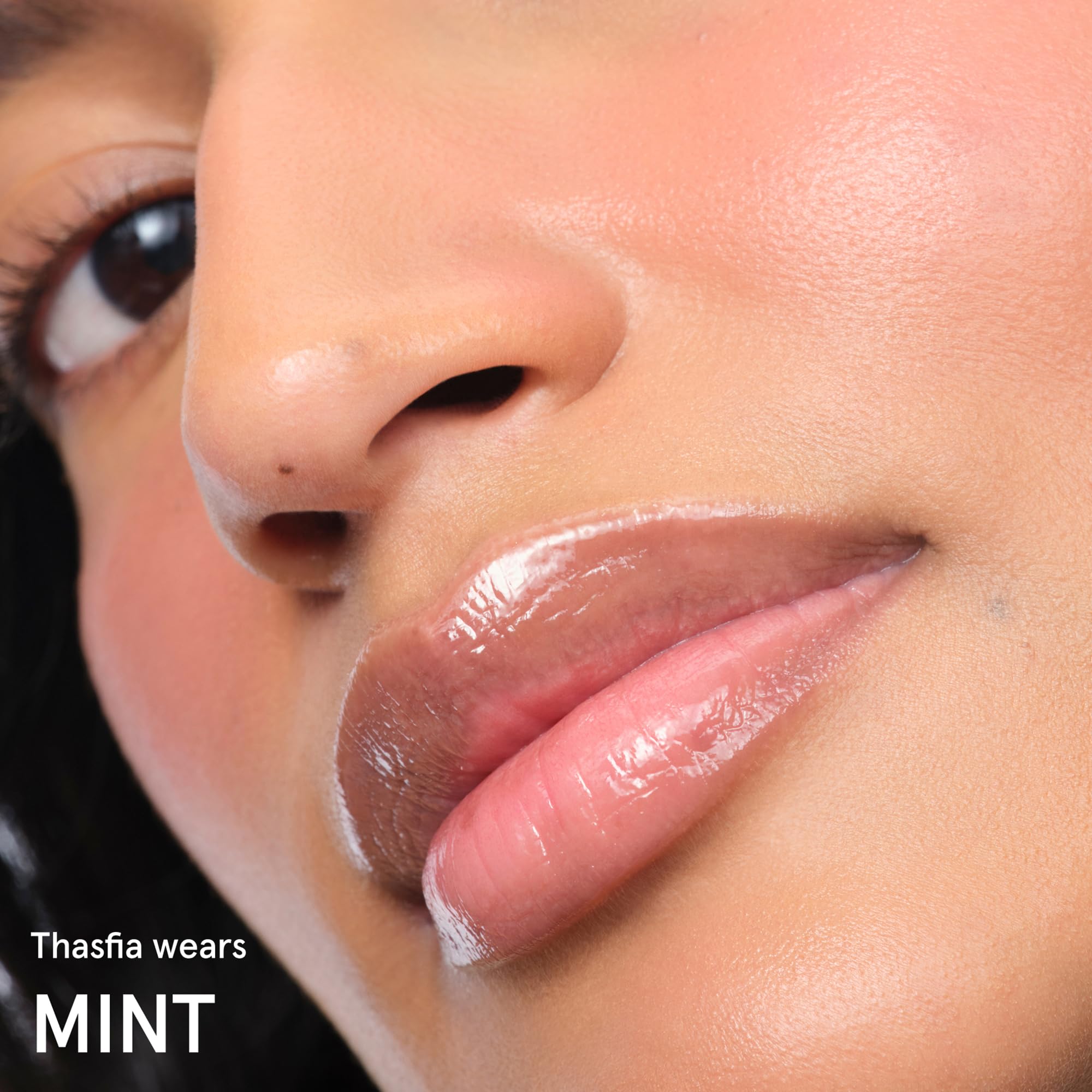 Glossier Balm Dotcom Lip Balm & Universal Salve, Mint, Untinted - Glossier Official Product View 7