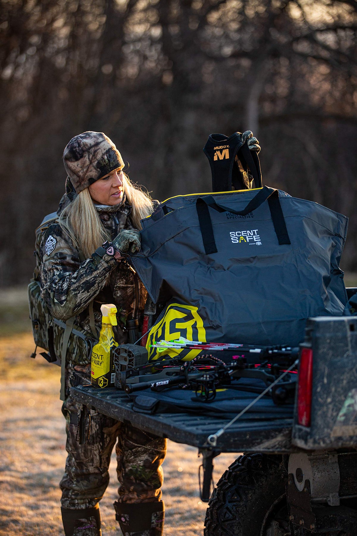 Hunters Specialties Scent A Way Scent Safe Deluxe Travel - Hunters Specialties Official Imagery - 7